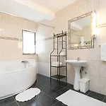 Marty With Private Pool And Jacuzzi * Rosini