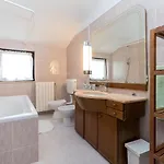 Marty With Private Pool And Jacuzzi Villa *