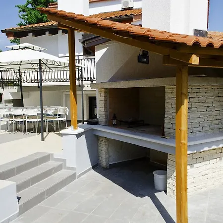 ヴィラ Marty With Private Pool And Jacuzzi