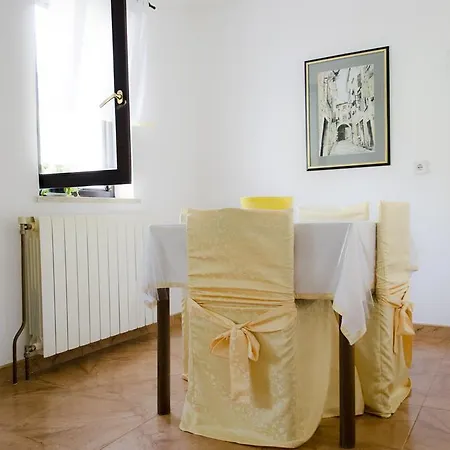 Villa Marty With Private Pool And Jacuzzi Rosini