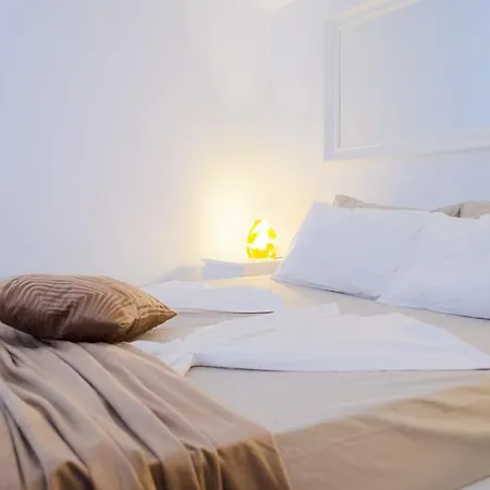 Marty With Private Pool And Jacuzzi ヴィラ Rošini