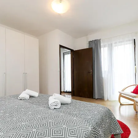 ヴィラ Marty With Private Pool And Jacuzzi