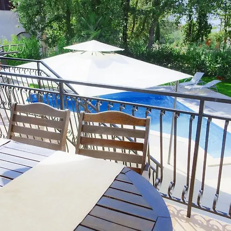 Marty With Private Pool And Jacuzzi * Rosini