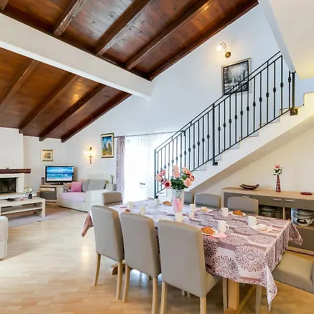 Marty With Private Pool And Jacuzzi *